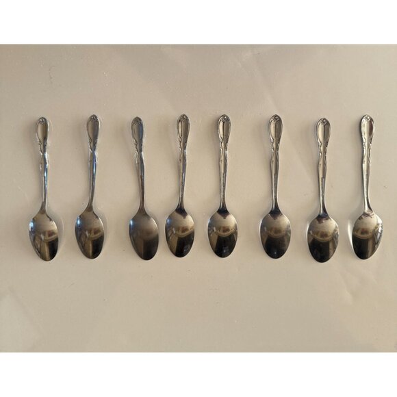 Vintage 8 Teaspoons Superior Stainless USA Chapel Hill Design Discontinued - Picture 2 of 2